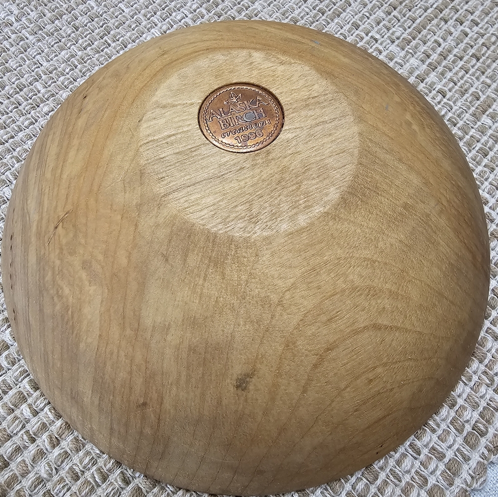 Alaska Birch Wood Decorative Bowl 1996 Edition EUC - Picture 5 of 8